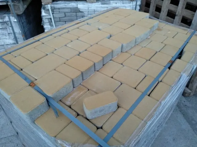 Вібропресована бруківка, жовта